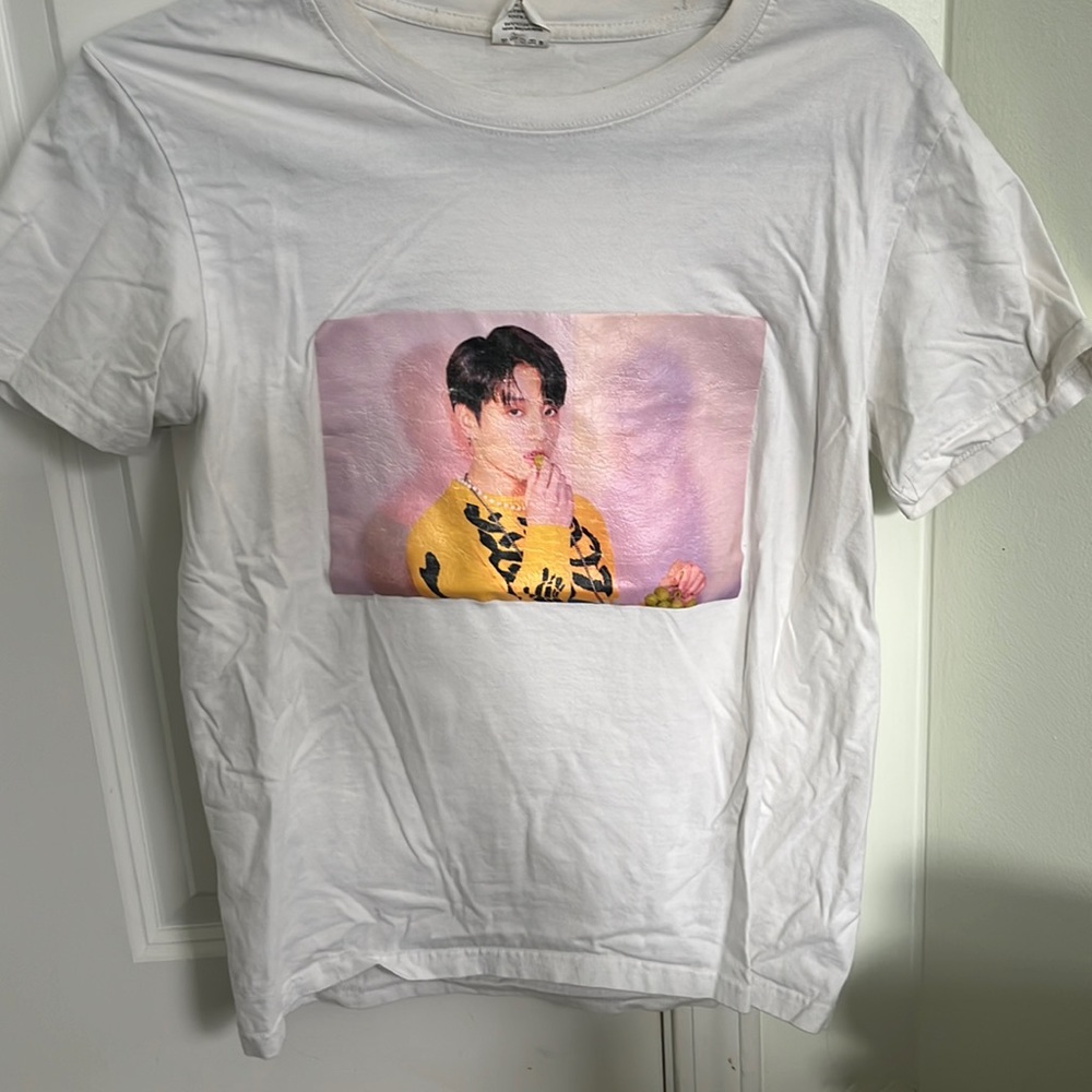 White Jungkook BTS Short Sleeve Graphic Tee Size S